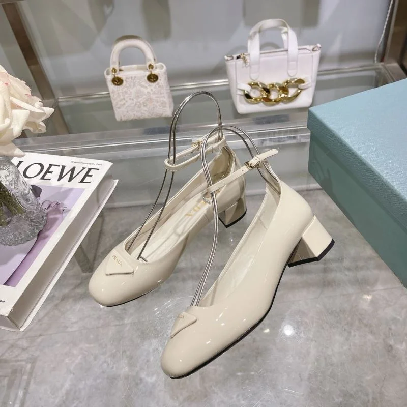 Prada Heeled Shoes Casual 34226
