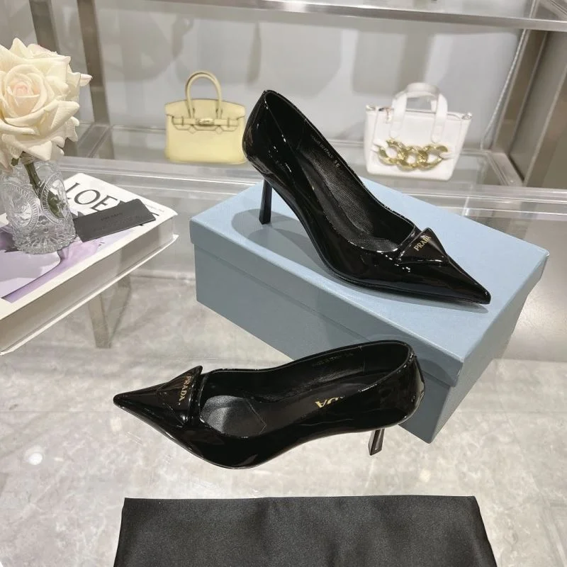 Elegant Prada Heeled Shoes 34208