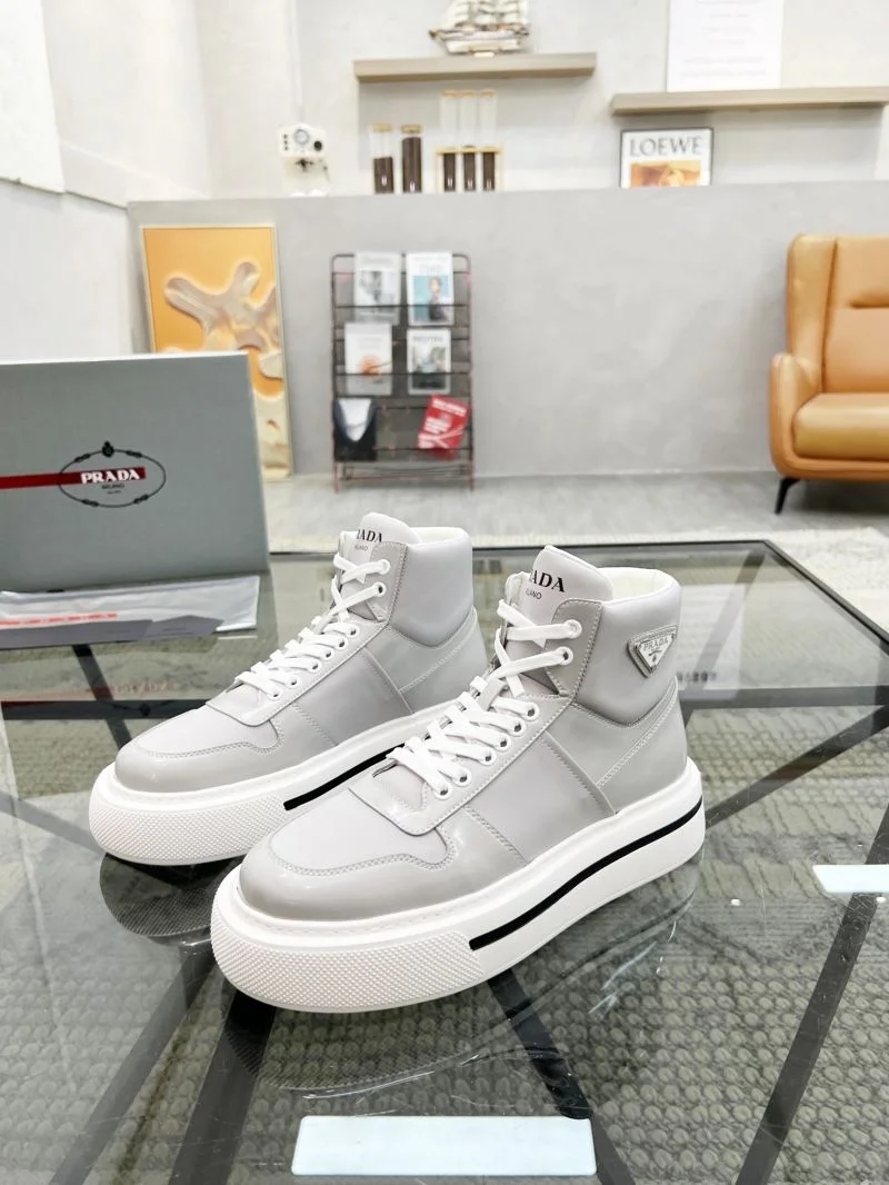 Prada High Shoes Bright 33987