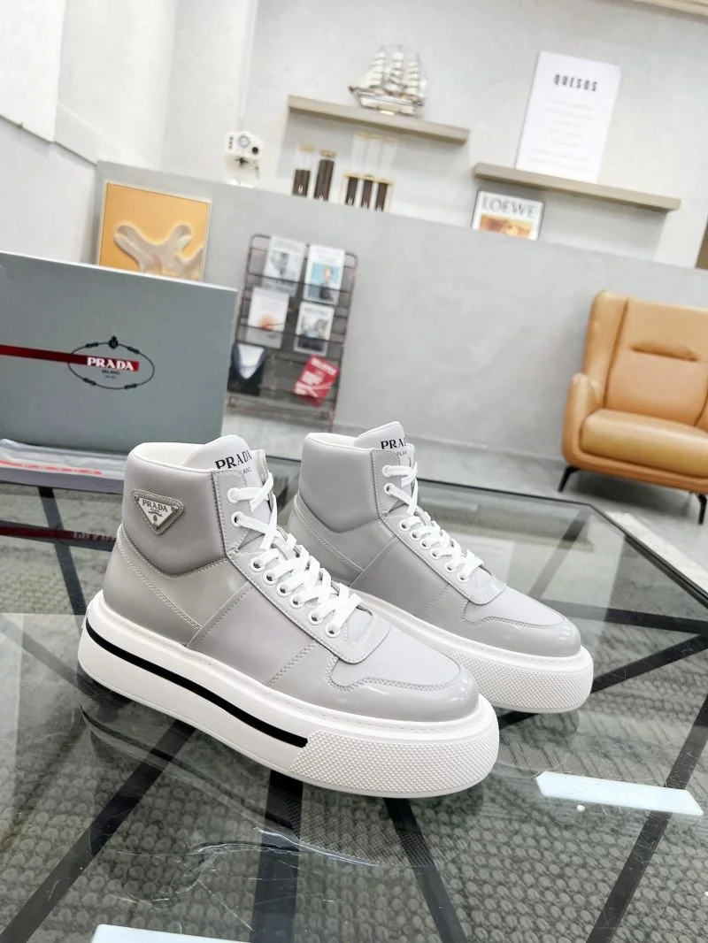 Prada High Shoes Bright 33987