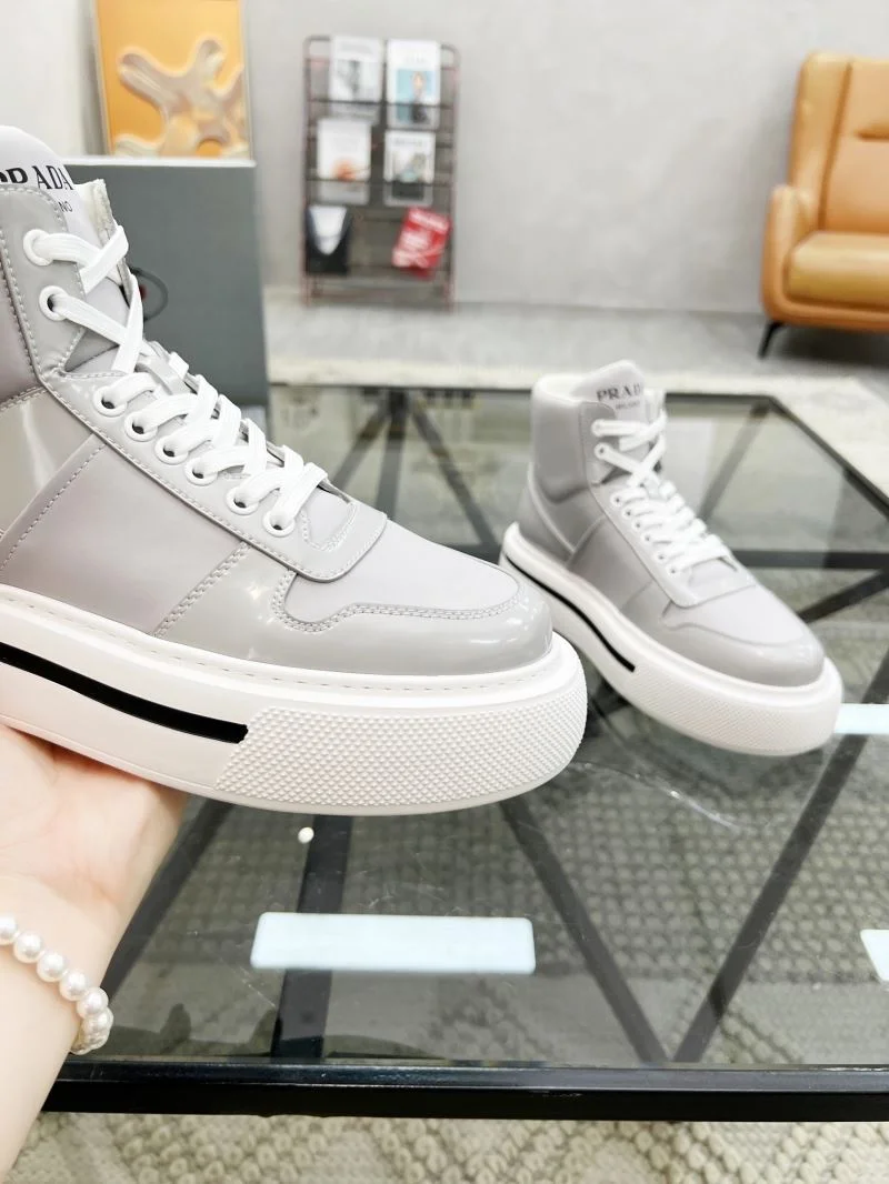 Prada High Shoes Bright 33987