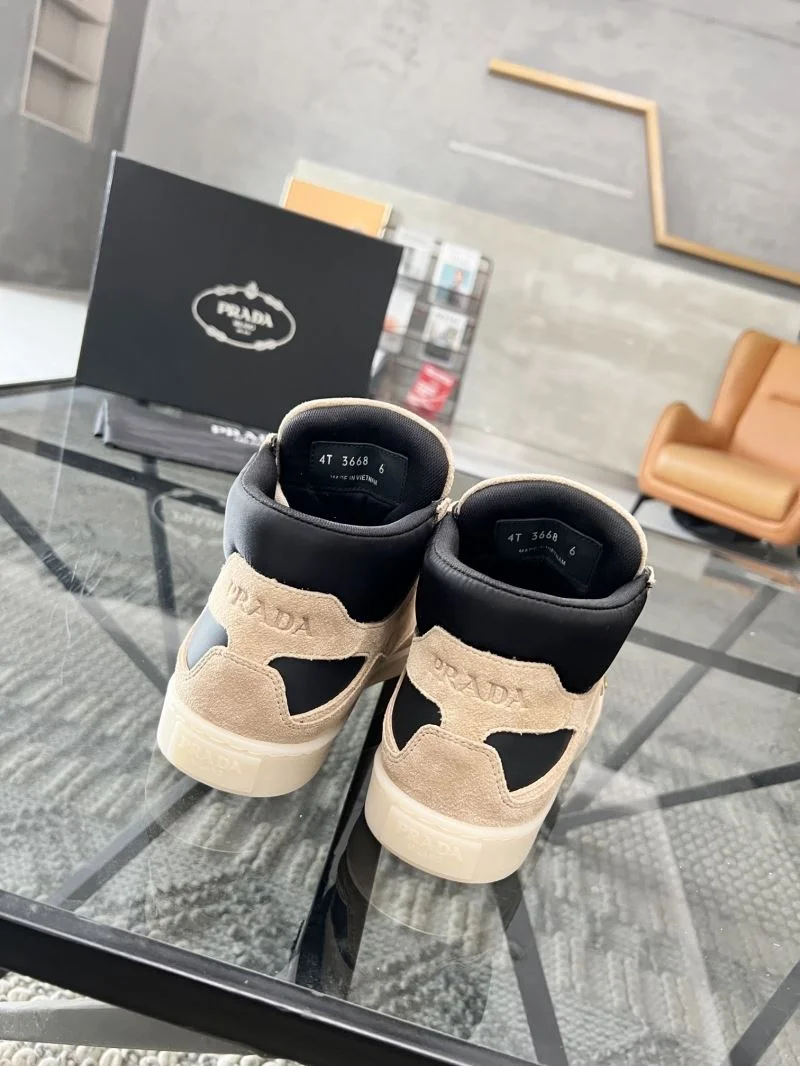 Prada High Shoes Sporty 33983