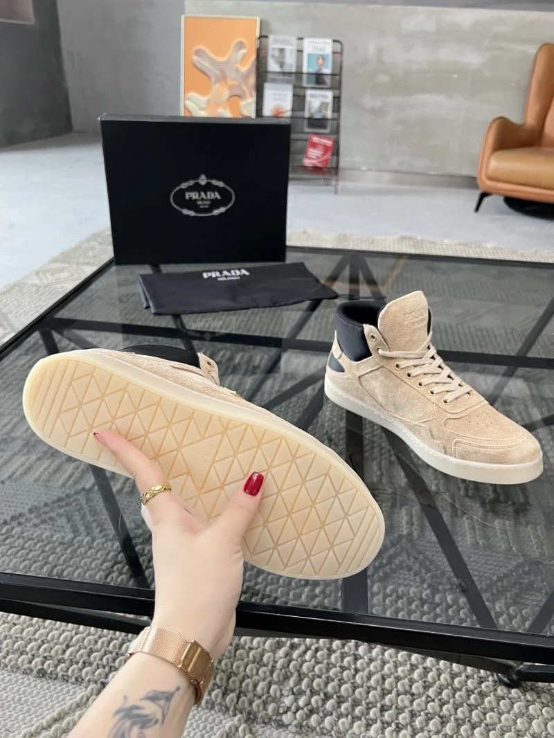 Prada High Shoes Sporty 33983