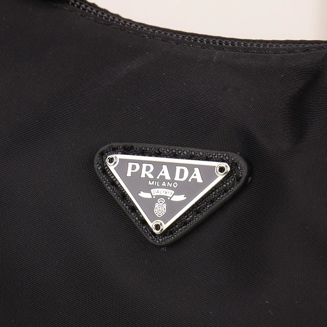 Prada Hobo Bags Stretchable 90623
