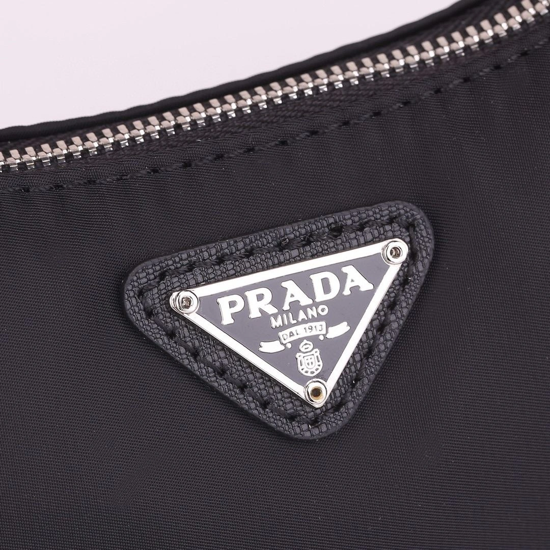 Prada Hobo Bags Breathable 90621