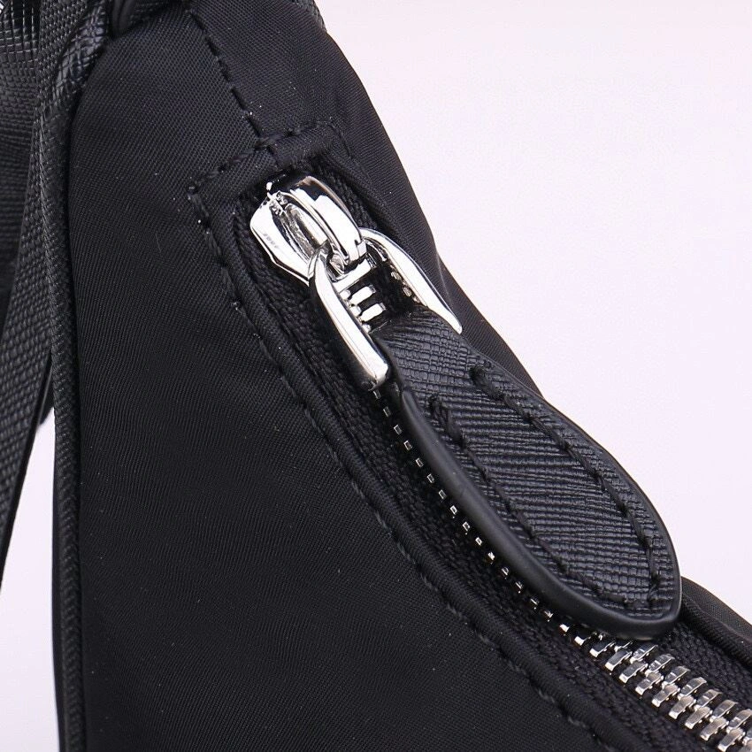 OdorResistant Prada Hobo Bags 90622