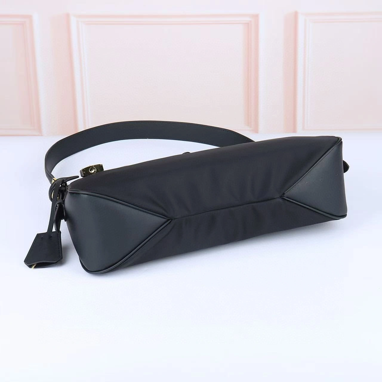 Prada Hobo Bags Supportive 90615
