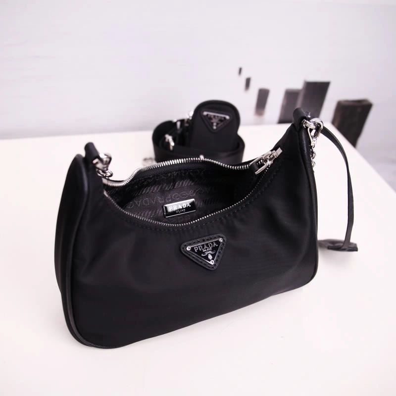Prada Hobo Bags Durable 87237
