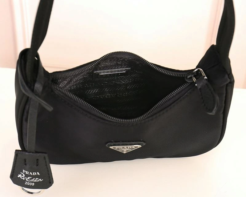 Prada Hobo Bags WrinkleFree 87223