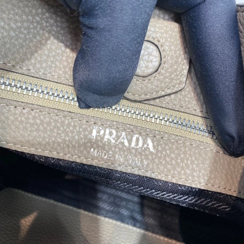 Prada Hobo Bags Fashionable 75183