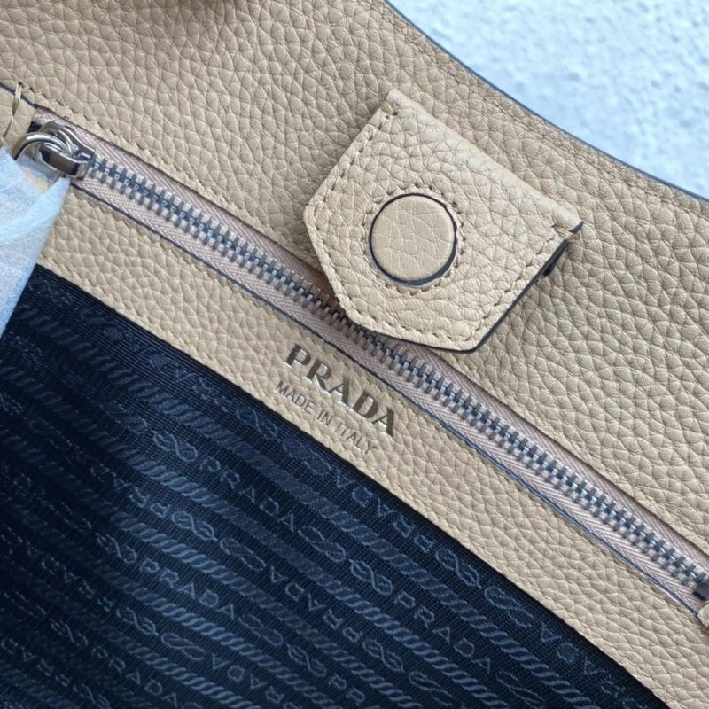 Prada Hobo Bags Sophisticated 75182