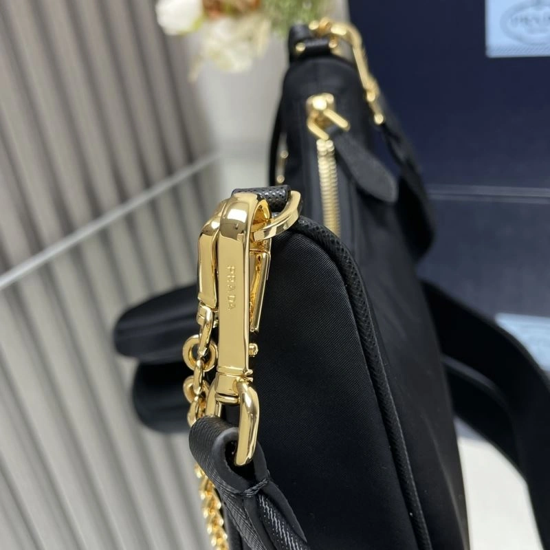 Prada Hobo Bags Attractive 75162