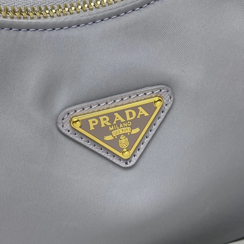 Prada Hobo Bags ZipUp 75160