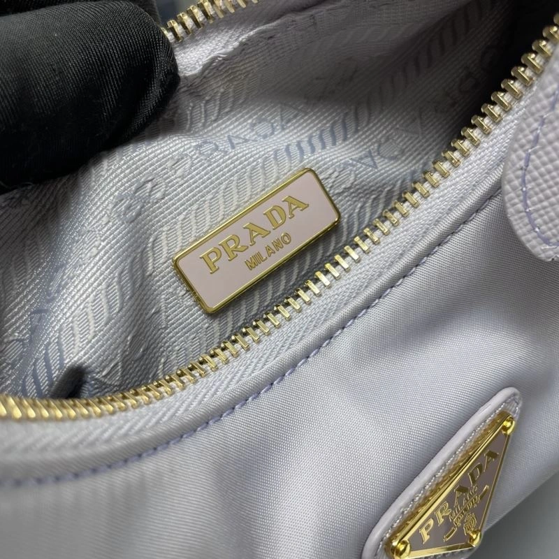 Prada Hobo Bags ZipUp 75160