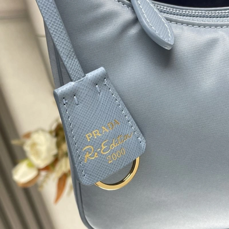 Prada Hobo Bags Trendy 75150