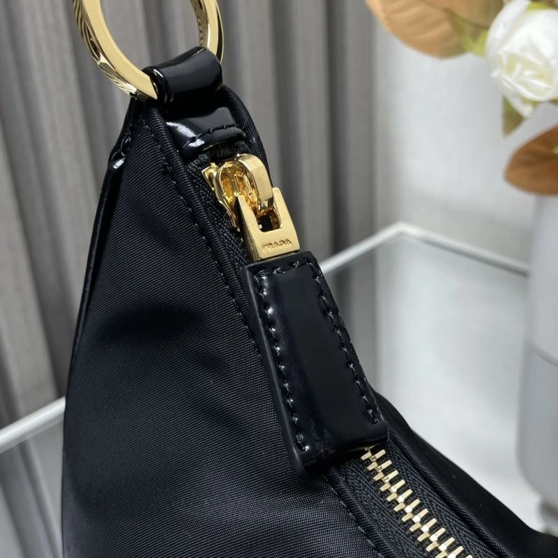 Prada Hobo Bags Versatile 75154