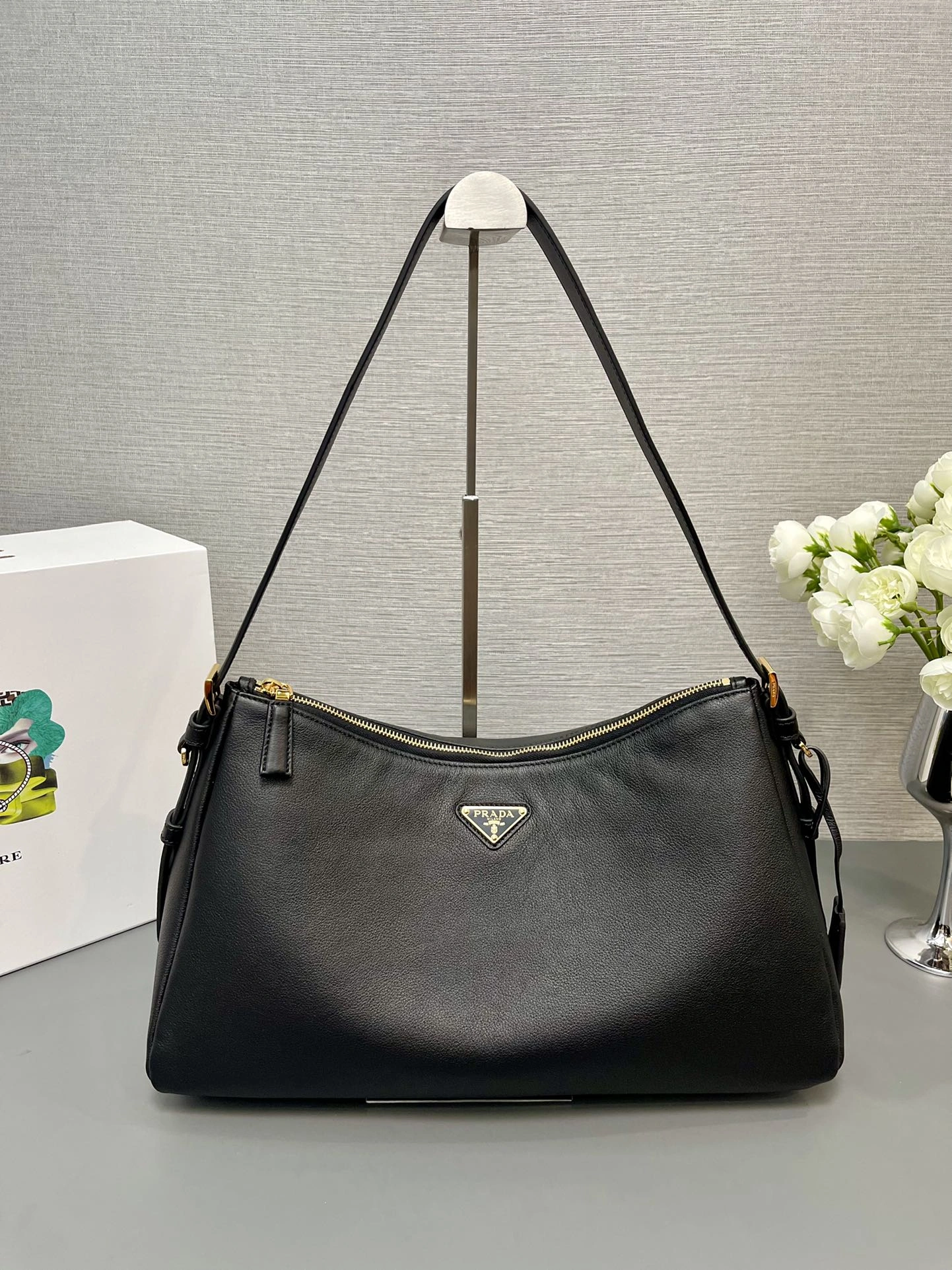 Resilient Prada Hobo Bags 71679