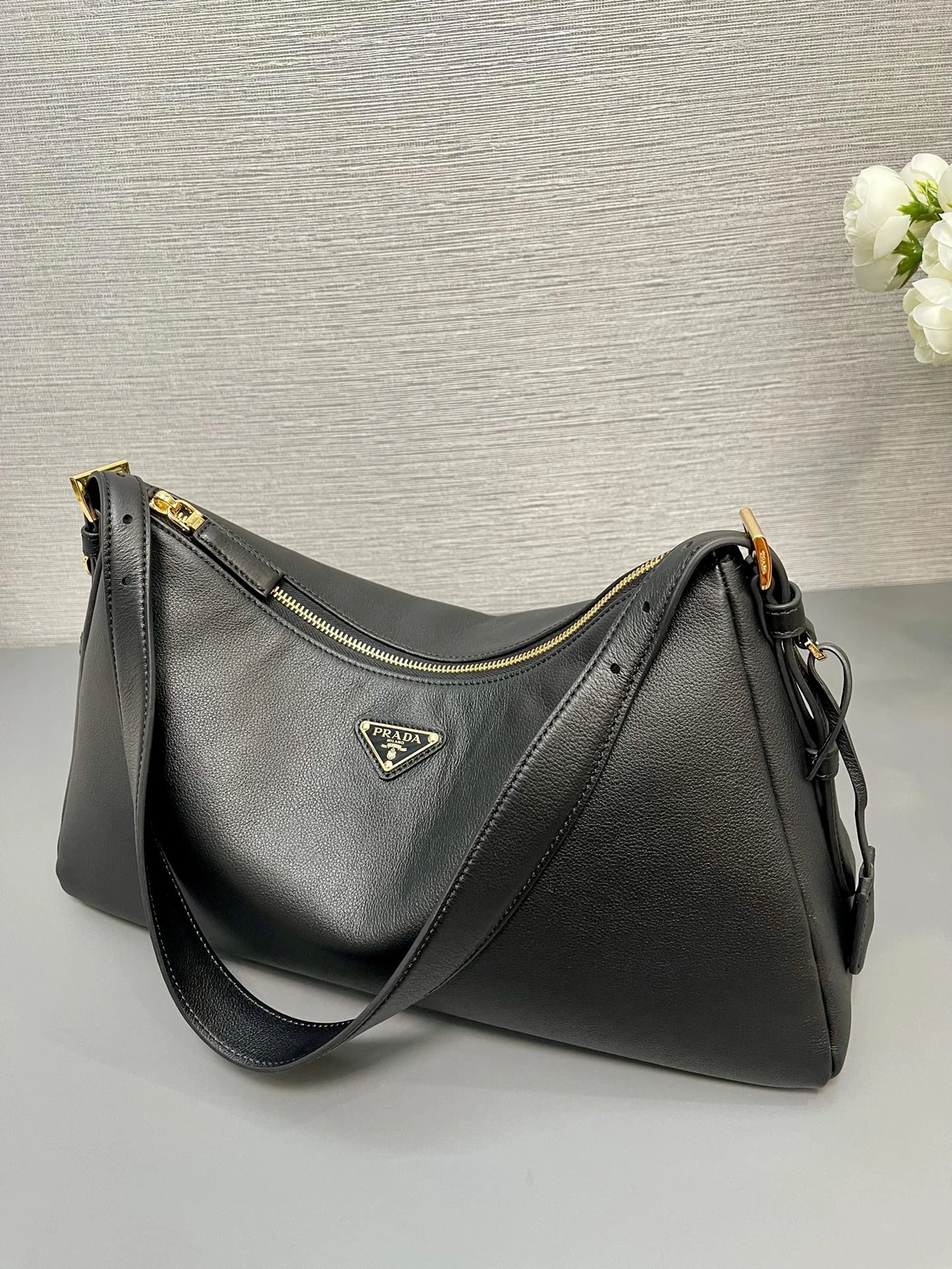 Resilient Prada Hobo Bags 71679