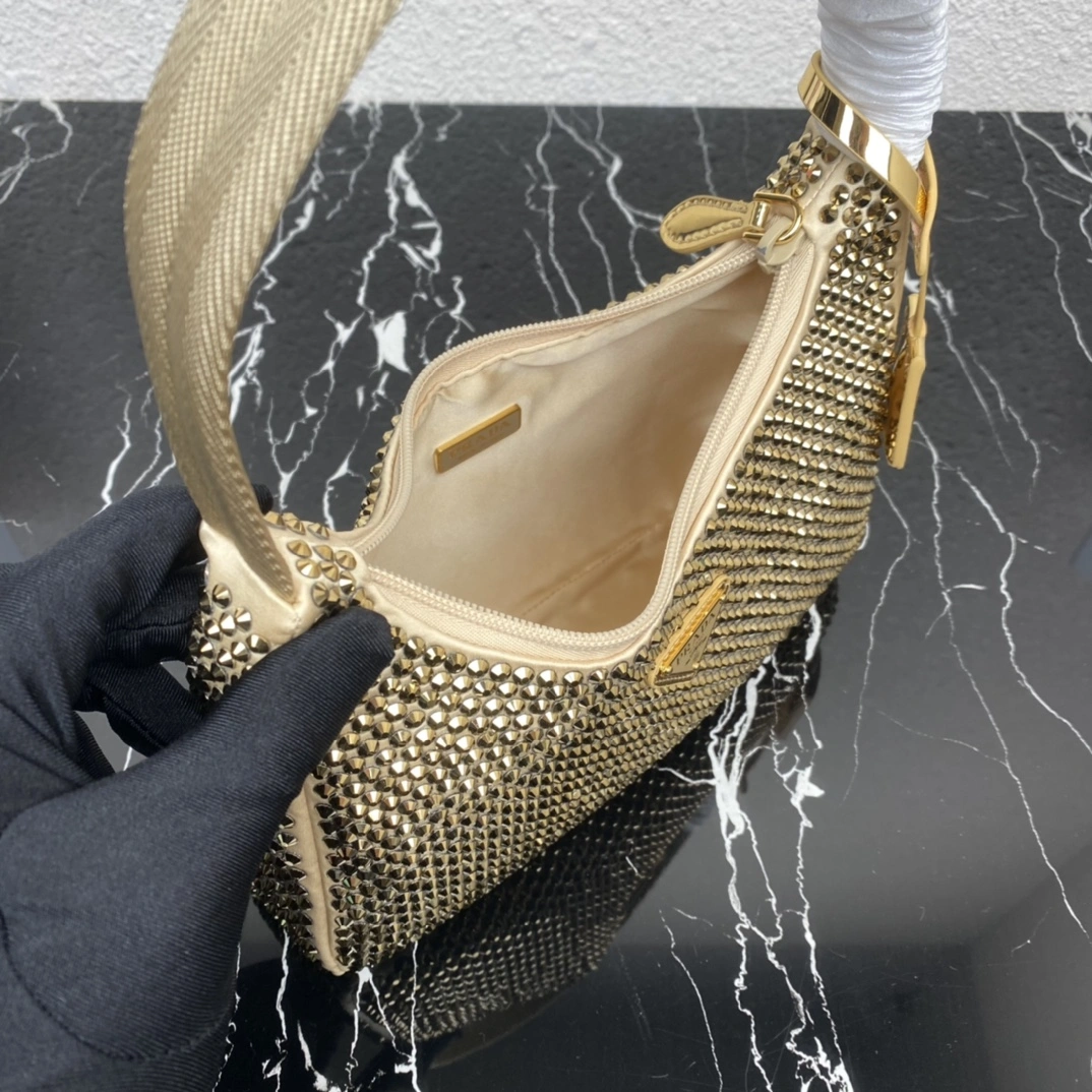 WaterResistant Prada Hobo Bags 71677