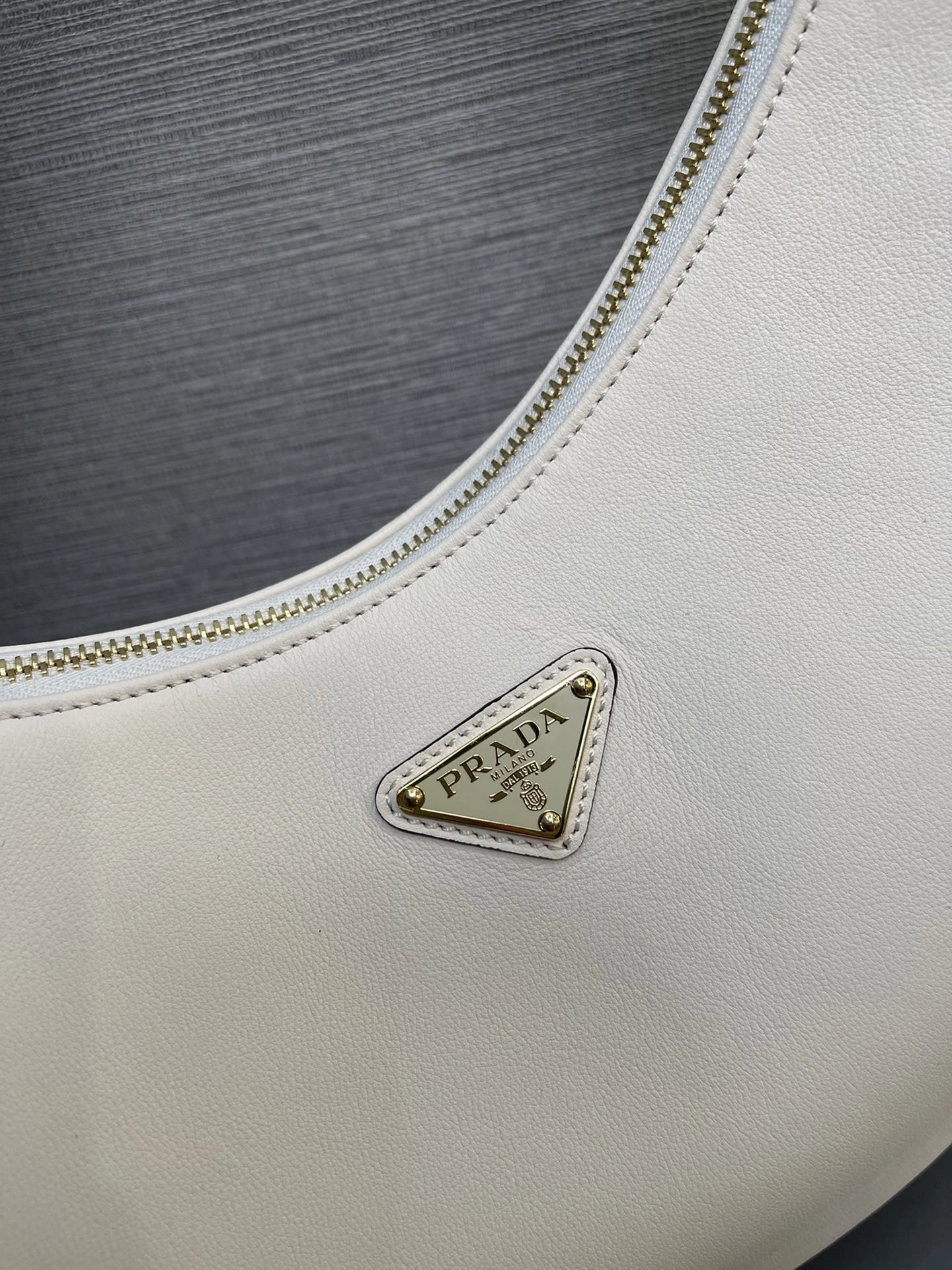 Prada Hobo Bags WeatherProof 71664