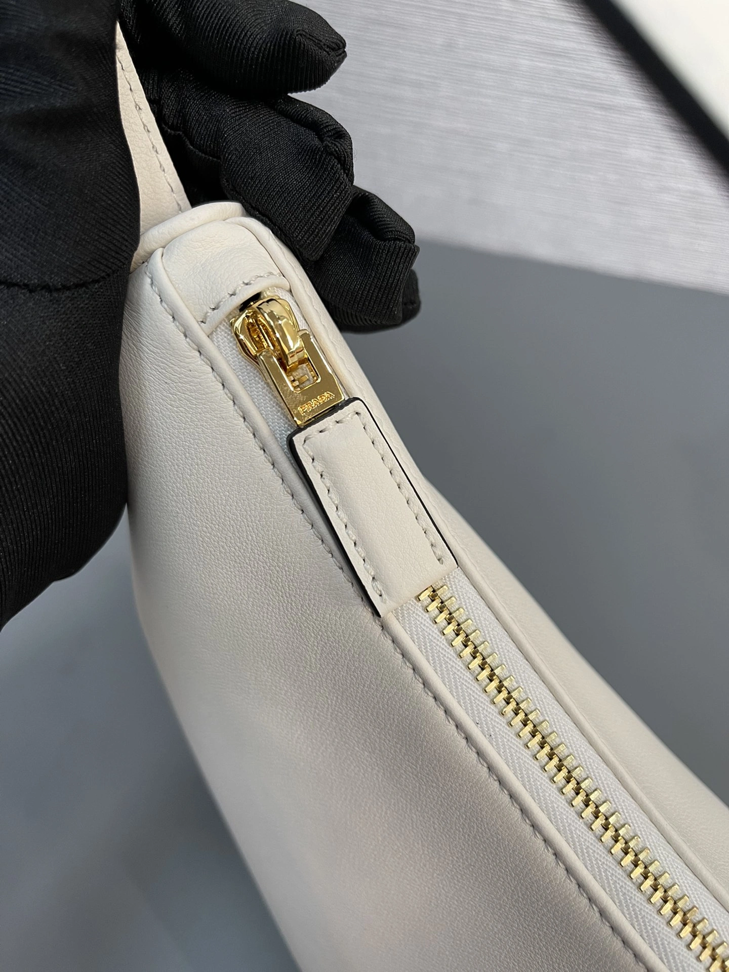 Prada Hobo Bags WeatherProof 71664