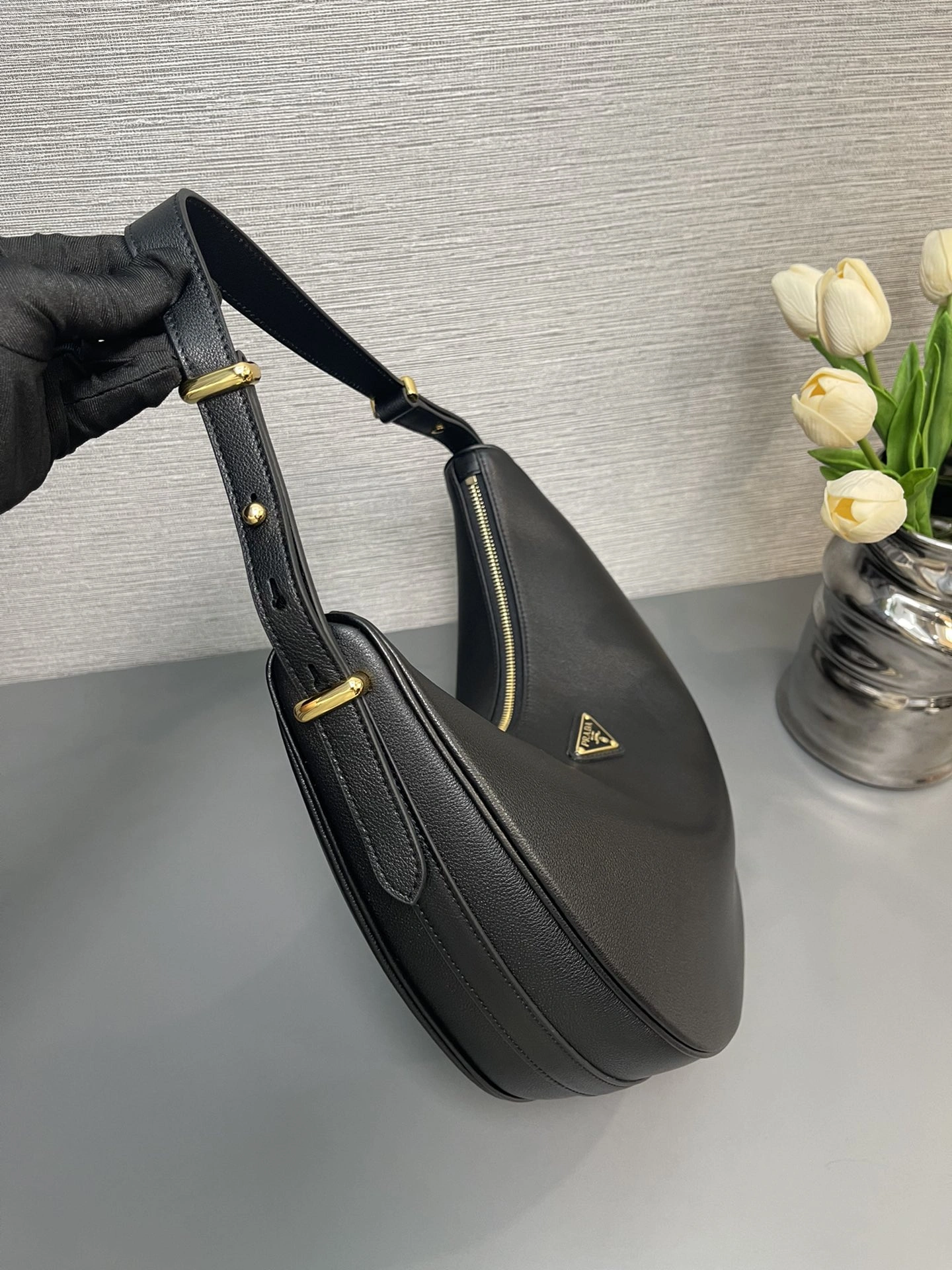 RelaxedFit Prada Hobo Bags 71660