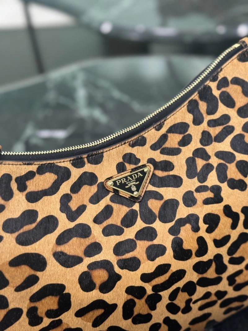 Refined Prada Hobo Bags 60817