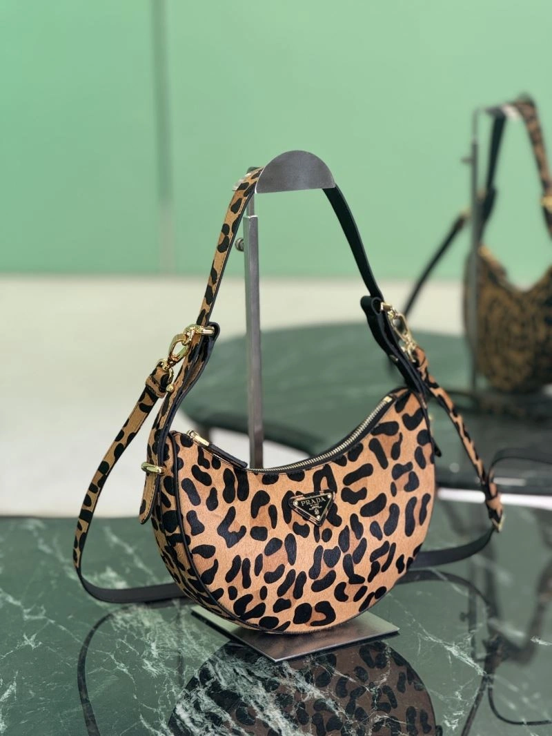 Prada Hobo Bags Trendy 60822