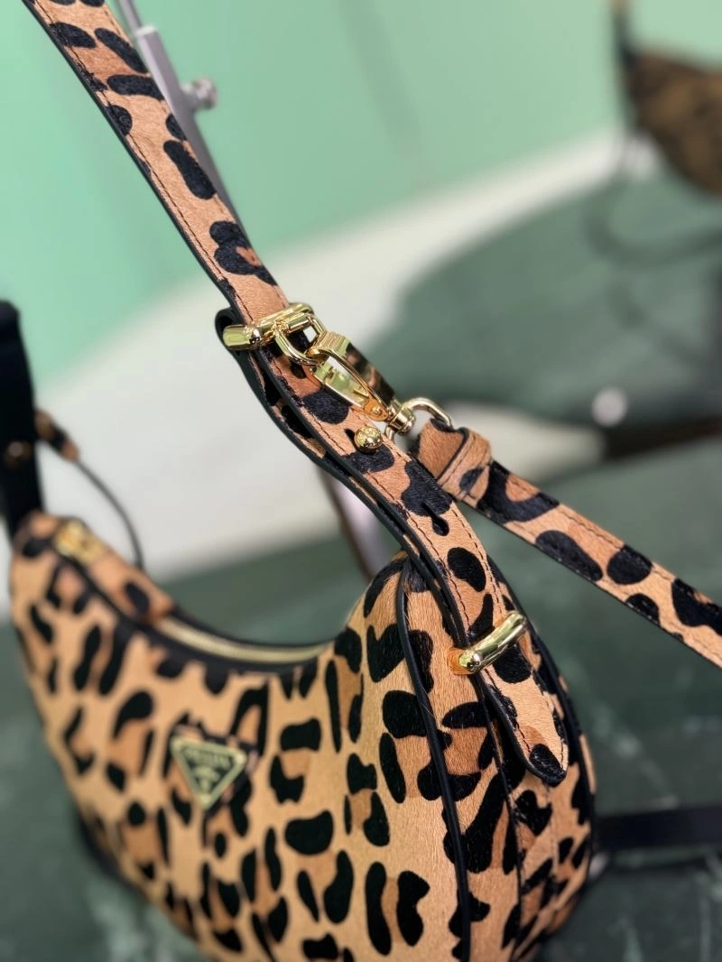 Prada Hobo Bags Trendy 60822
