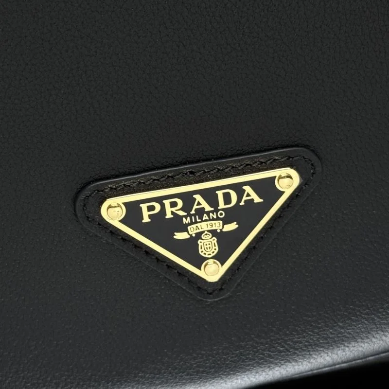 Prada Hobo Bags Elegant 45167