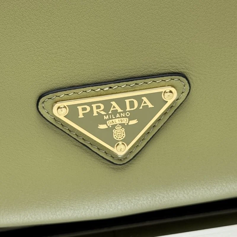 Prada Hobo Bags ZipUp 45180