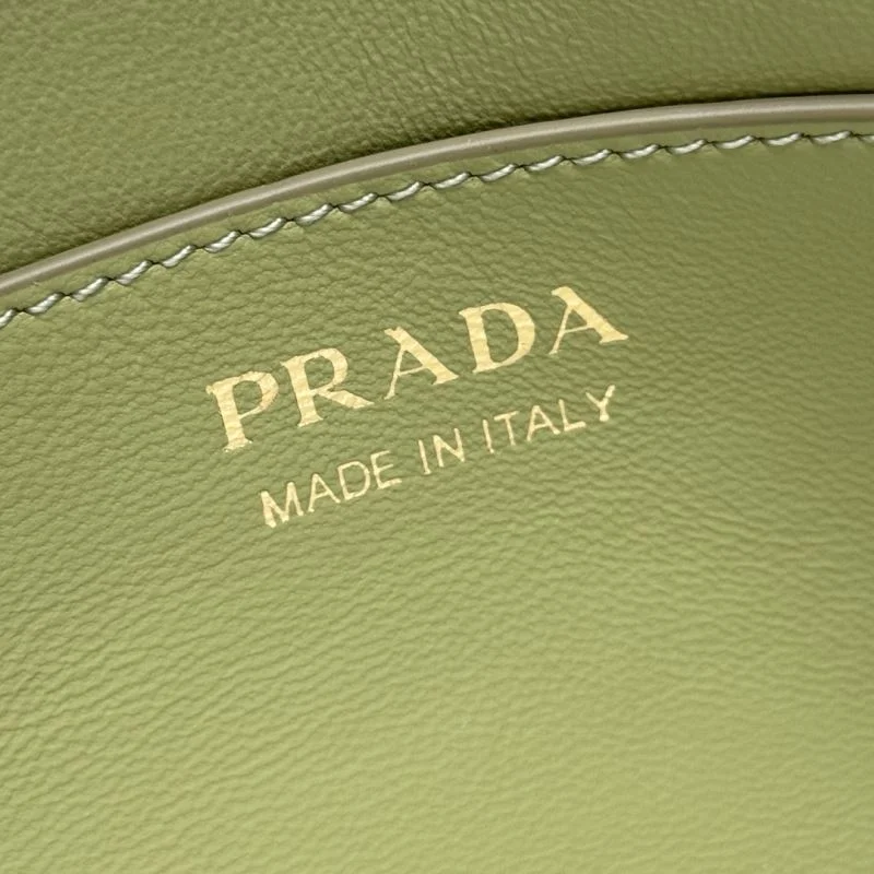 Prada Hobo Bags ZipUp 45180