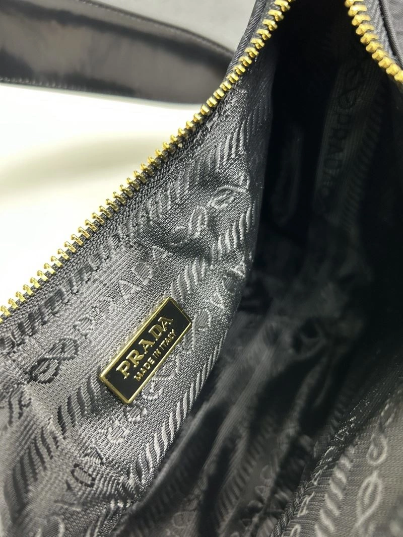 Cozy Prada Hobo Bags 83086