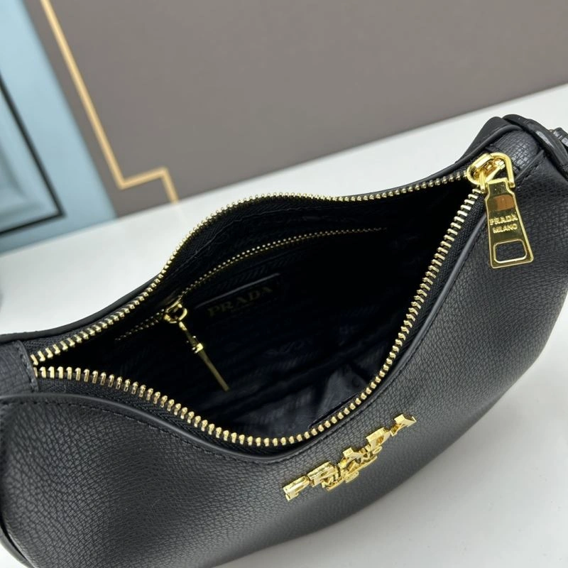 Prada Hobo Bags Popular 83114