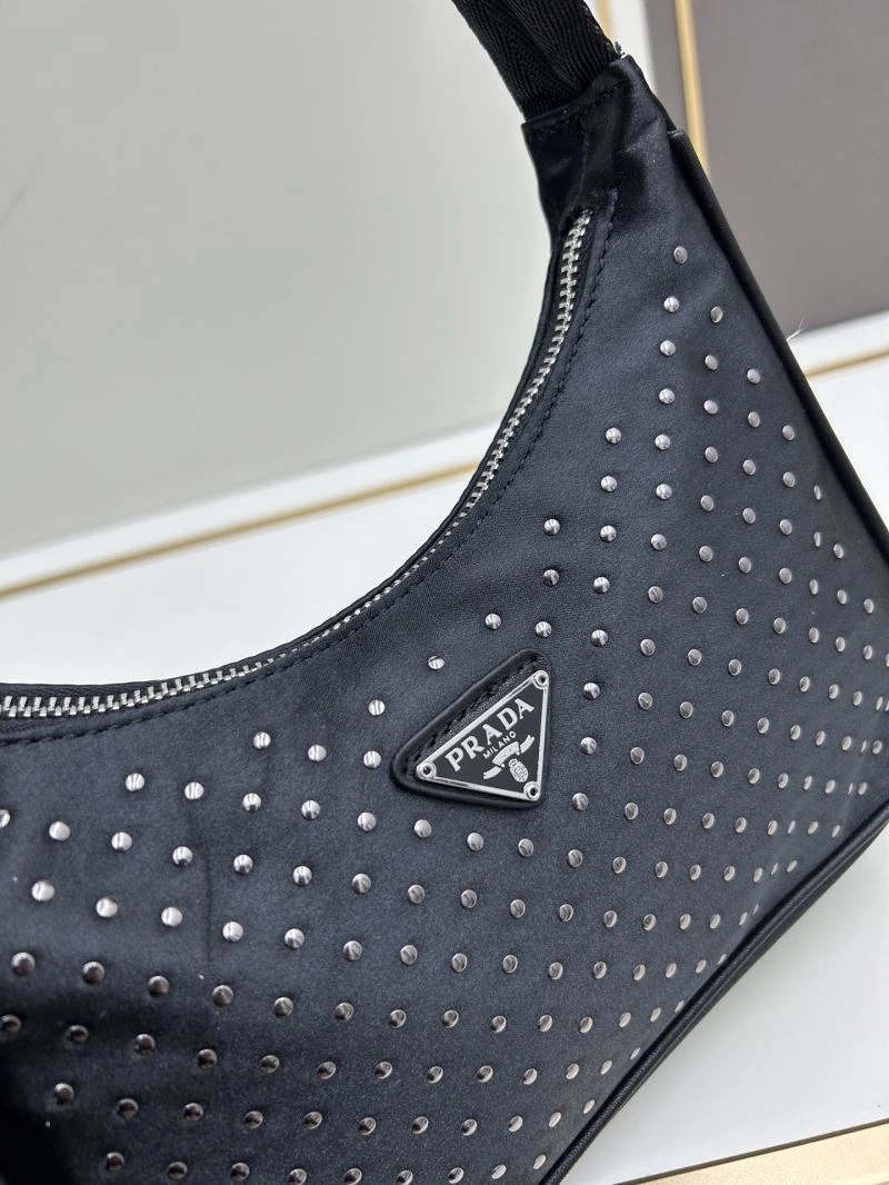 Resilient Prada Hobo Bags 83102