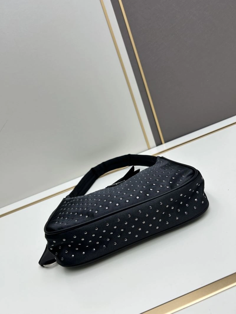 Resilient Prada Hobo Bags 83102