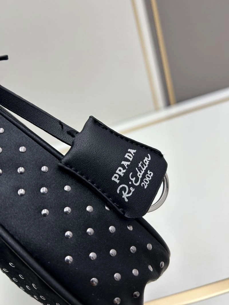 Resilient Prada Hobo Bags 83102