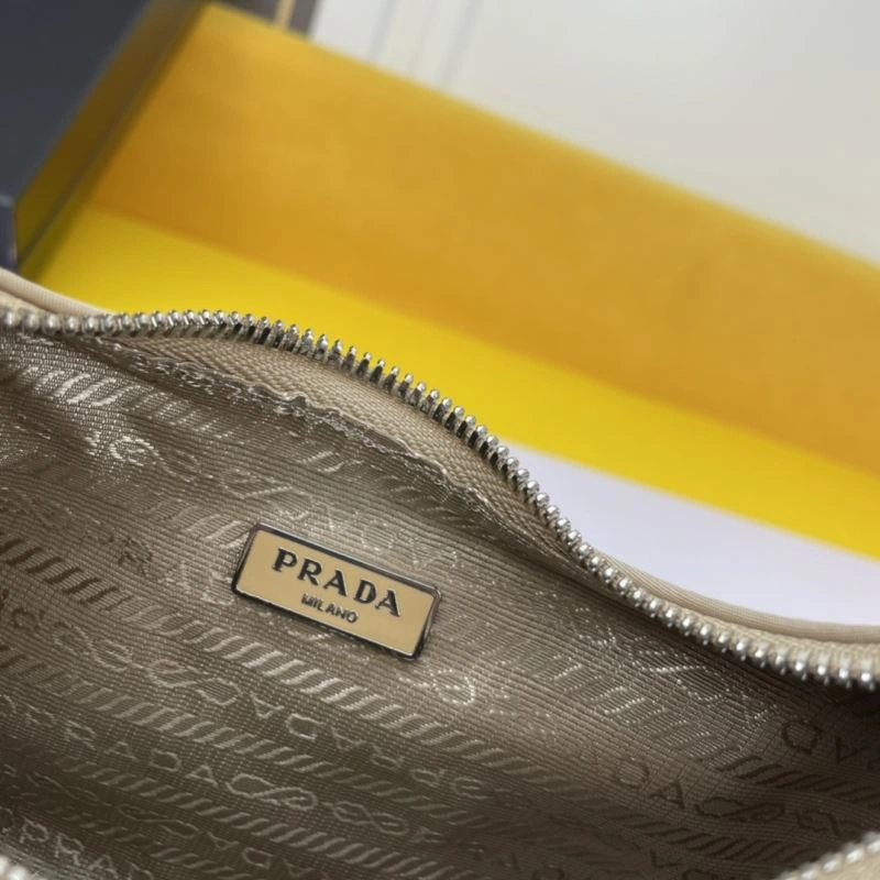 Prada Hobo Bags Durable 83065