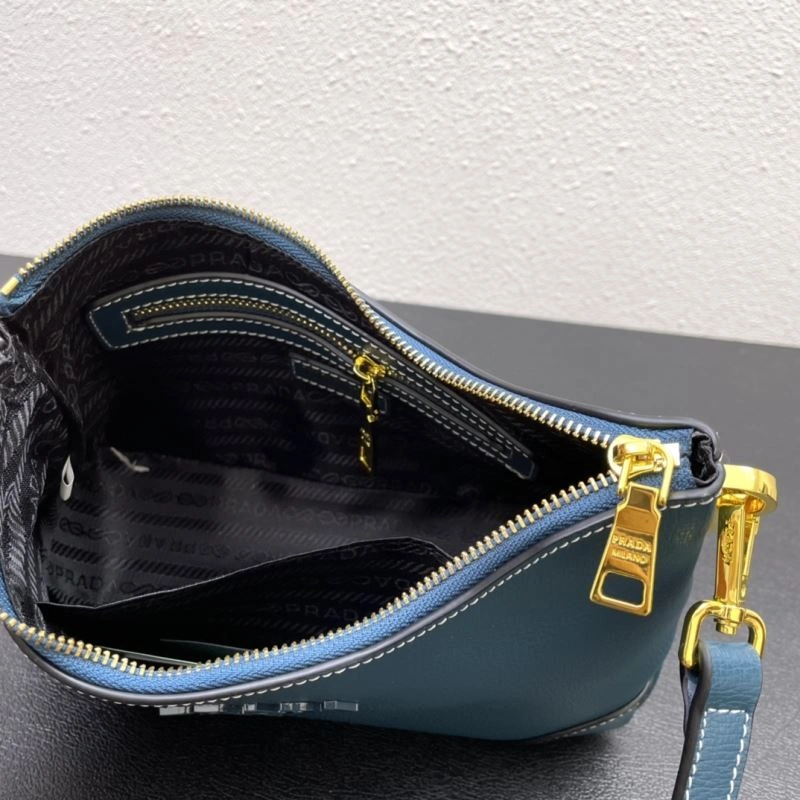 Stretchable Prada Hobo Bags 83053