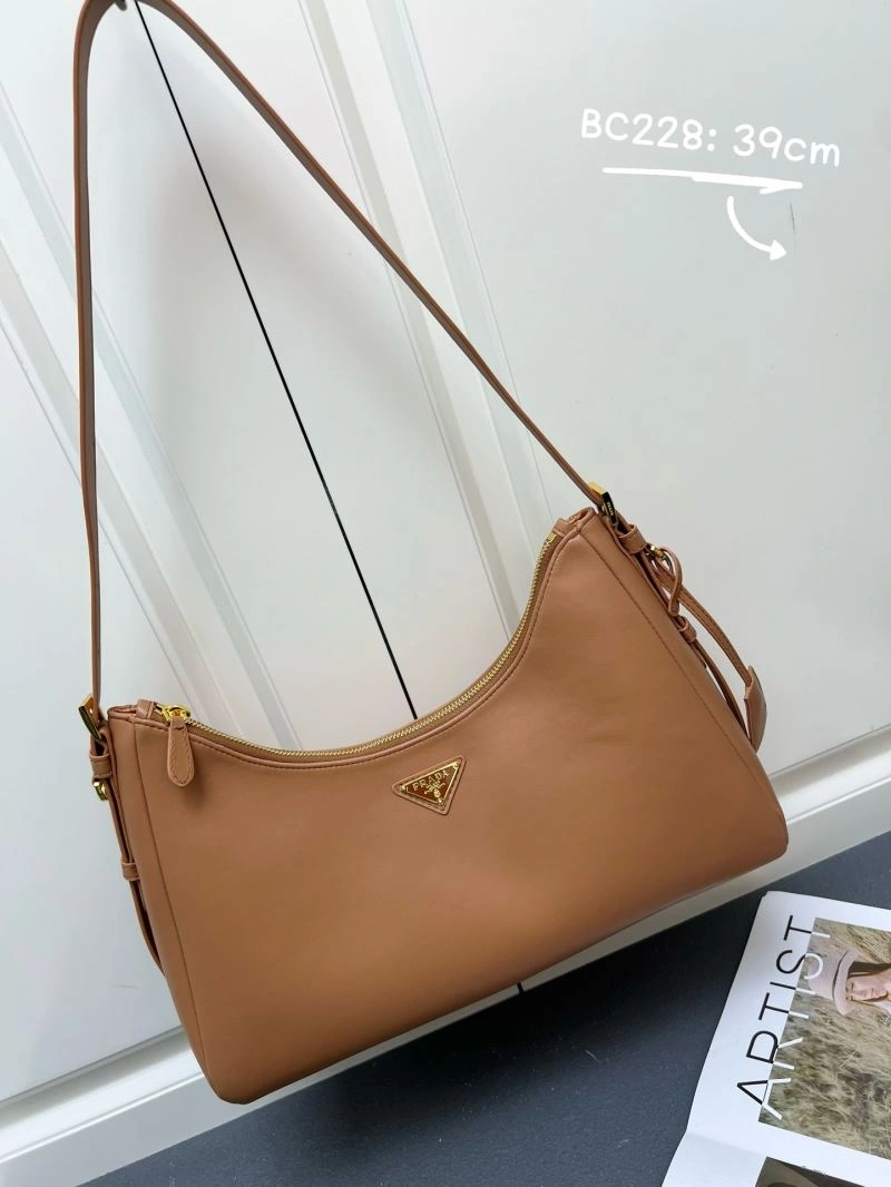 Prada Hobo Bags Attractive 83021
