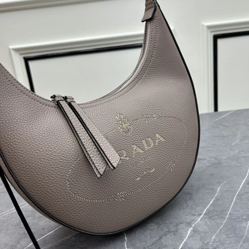 Prada Hobo Bags Classic 83009
