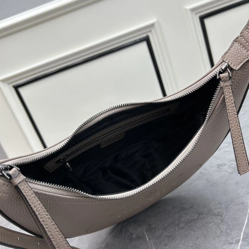 Prada Hobo Bags Classic 83009