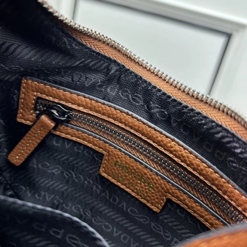 Durable Prada Hobo Bags 83033