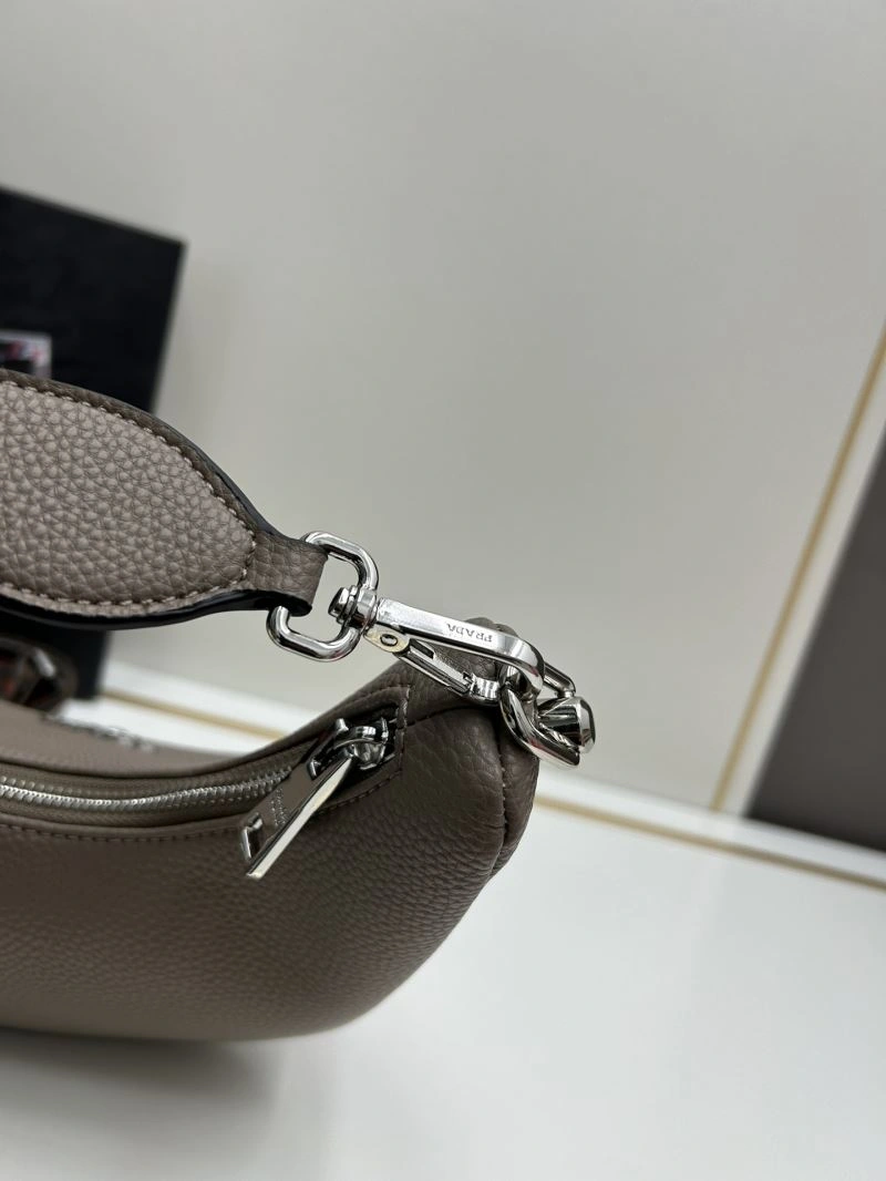 TravelReady Prada Hobo Bags 82993