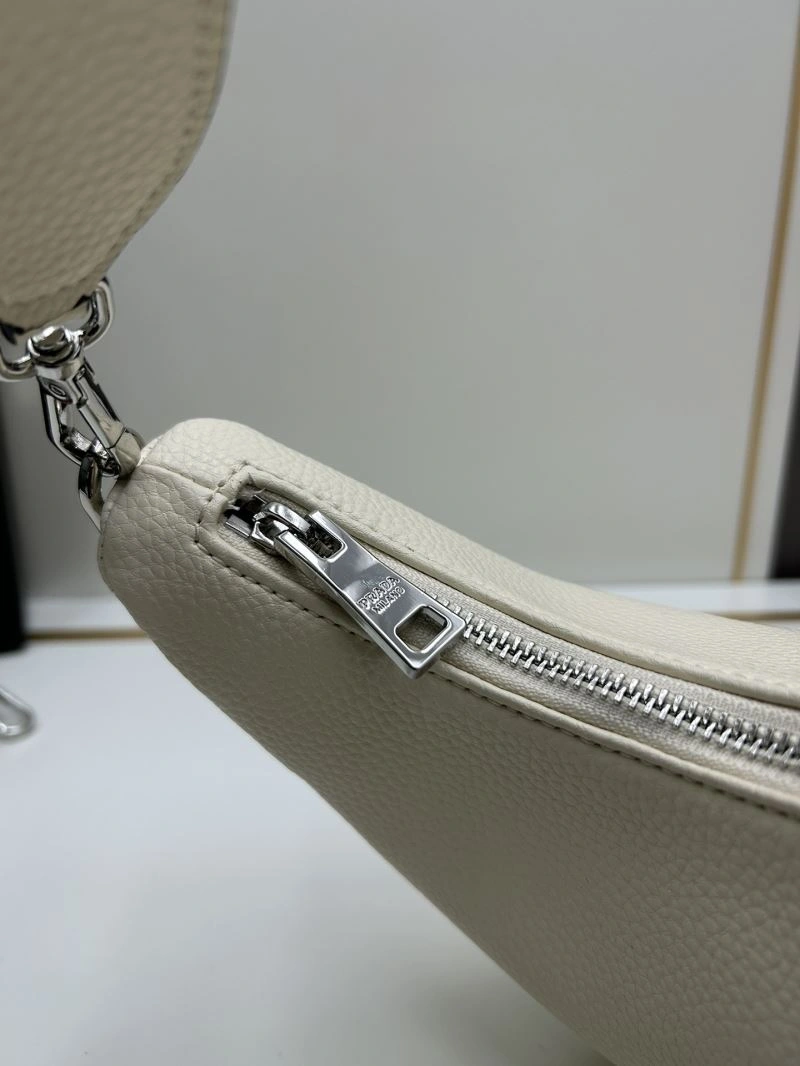 Prada Hobo Bags Efficient 82979