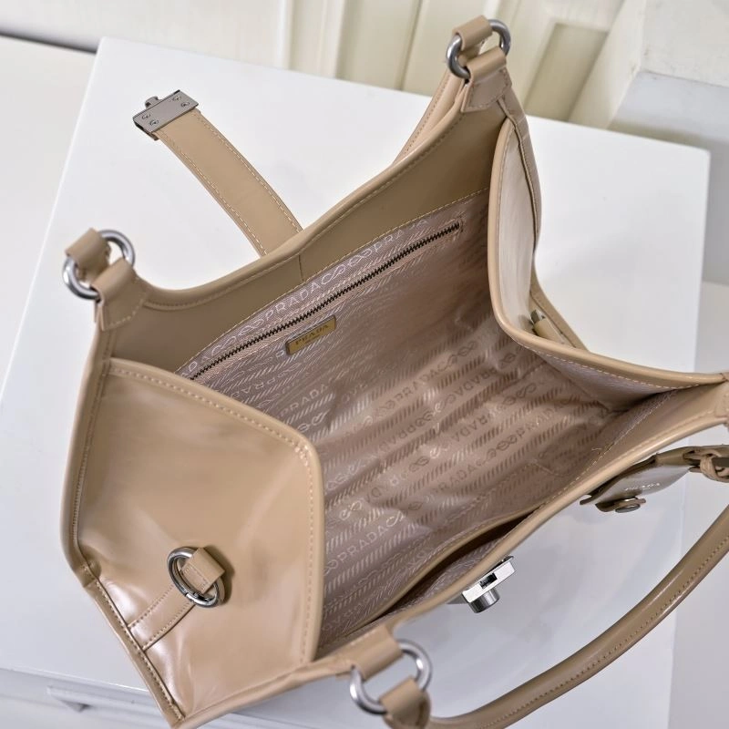 Prada Hobo Bags Lightweight 88479