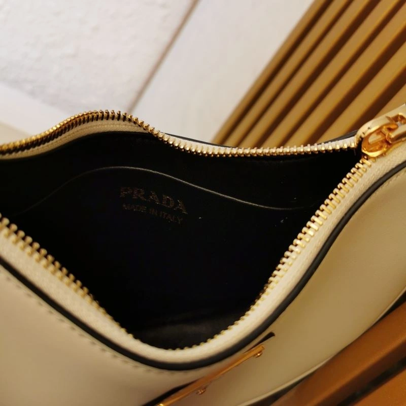 Snug Prada Hobo Bags 74949