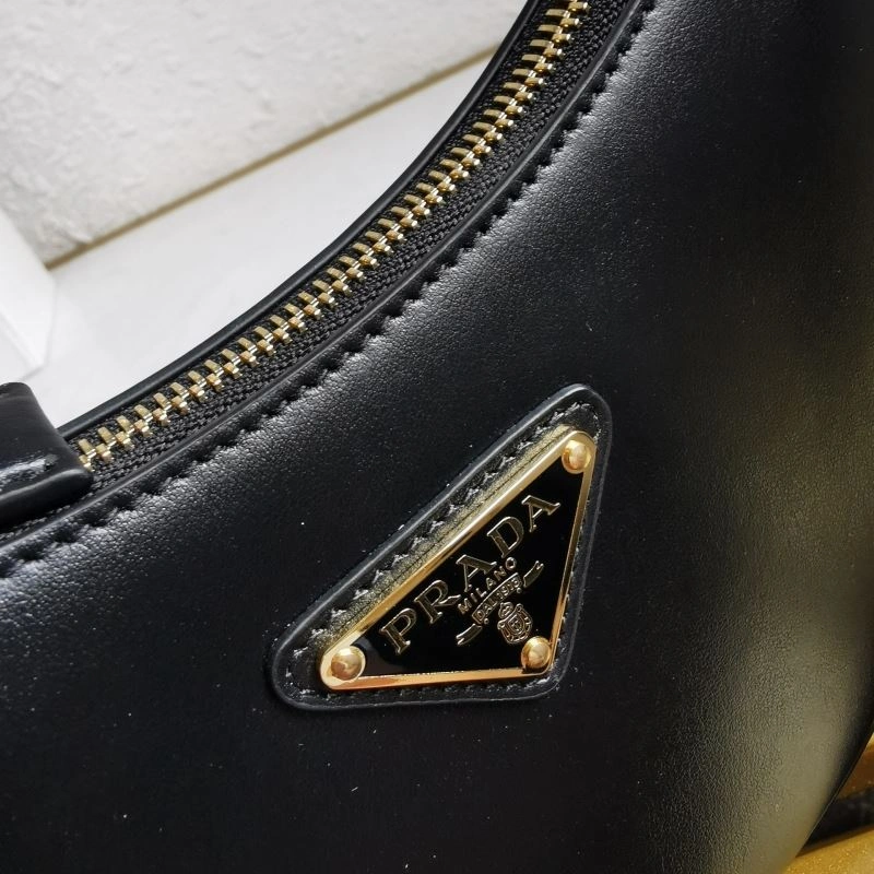 Prada Hobo Bags Snug 74942