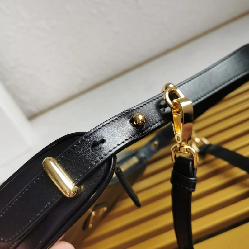 Prada Hobo Bags Snug 74942