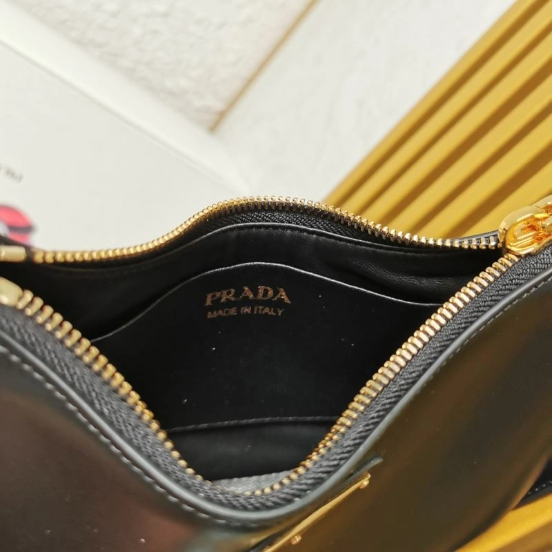 Prada Hobo Bags Snug 74942